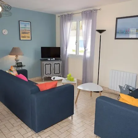 Prázdninový dům Jolie Maison Au Calme - 300m De La - Terrasse - Barbecue