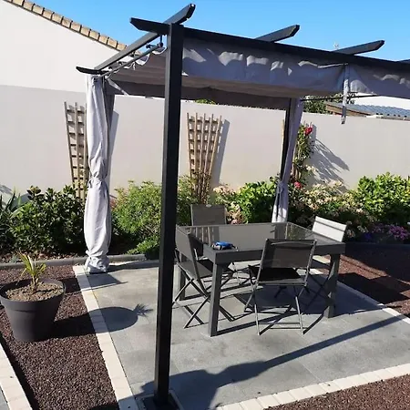 Prázdninový dům Jolie Maison Au Calme - 300m De La - Terrasse - Barbecue Saint-Michel-Chef-Chef