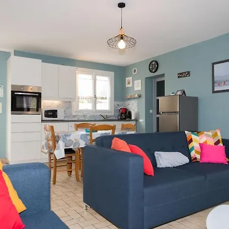 Prázdninový dům Jolie Maison Au Calme - 300m De La - Terrasse - Barbecue Saint-Michel-Chef-Chef