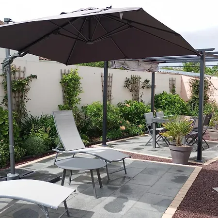 Jolie Maison Au Calme - 300m De La - Terrasse - Barbecue * Saint-Michel-Chef-Chef