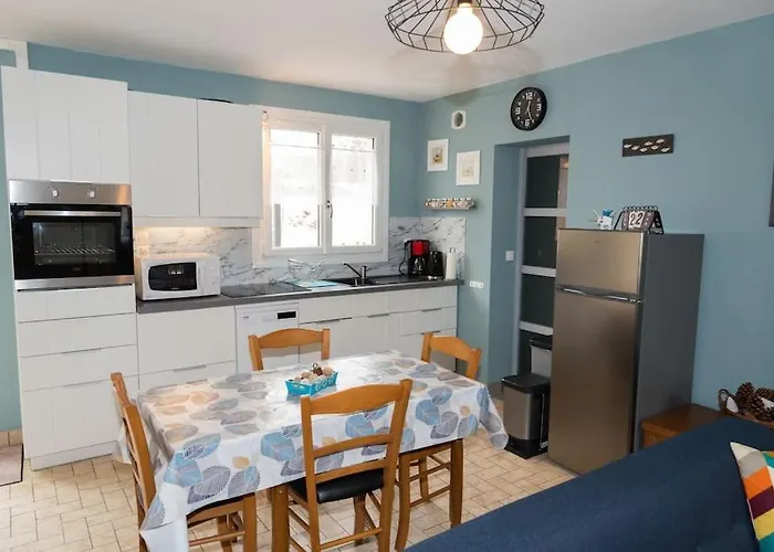 Prázdninový dům Jolie Maison Au Calme - 300m De La - Terrasse - Barbecue *