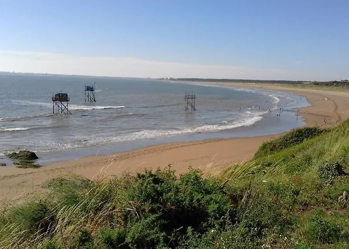 Prázdninový dům Jolie Maison Au Calme - 300m De La - Terrasse - Barbecue