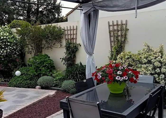 Jolie Maison Au Calme - 300m De La - Terrasse - Barbecue Saint-Michel-Chef-Chef