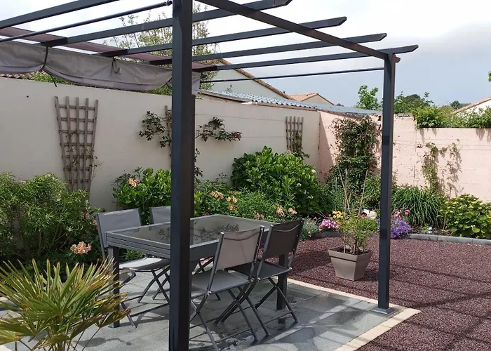 Jolie Maison Au Calme - 300m De La - Terrasse - Barbecue *