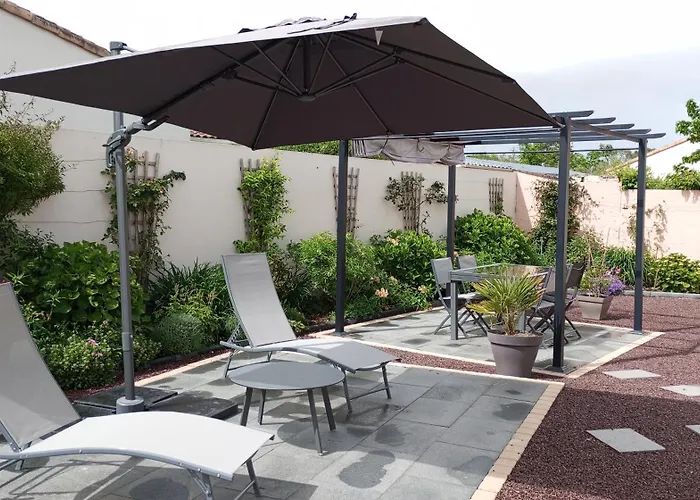 Jolie Maison Au Calme - 300m De La - Terrasse - Barbecue * Saint-Michel-Chef-Chef